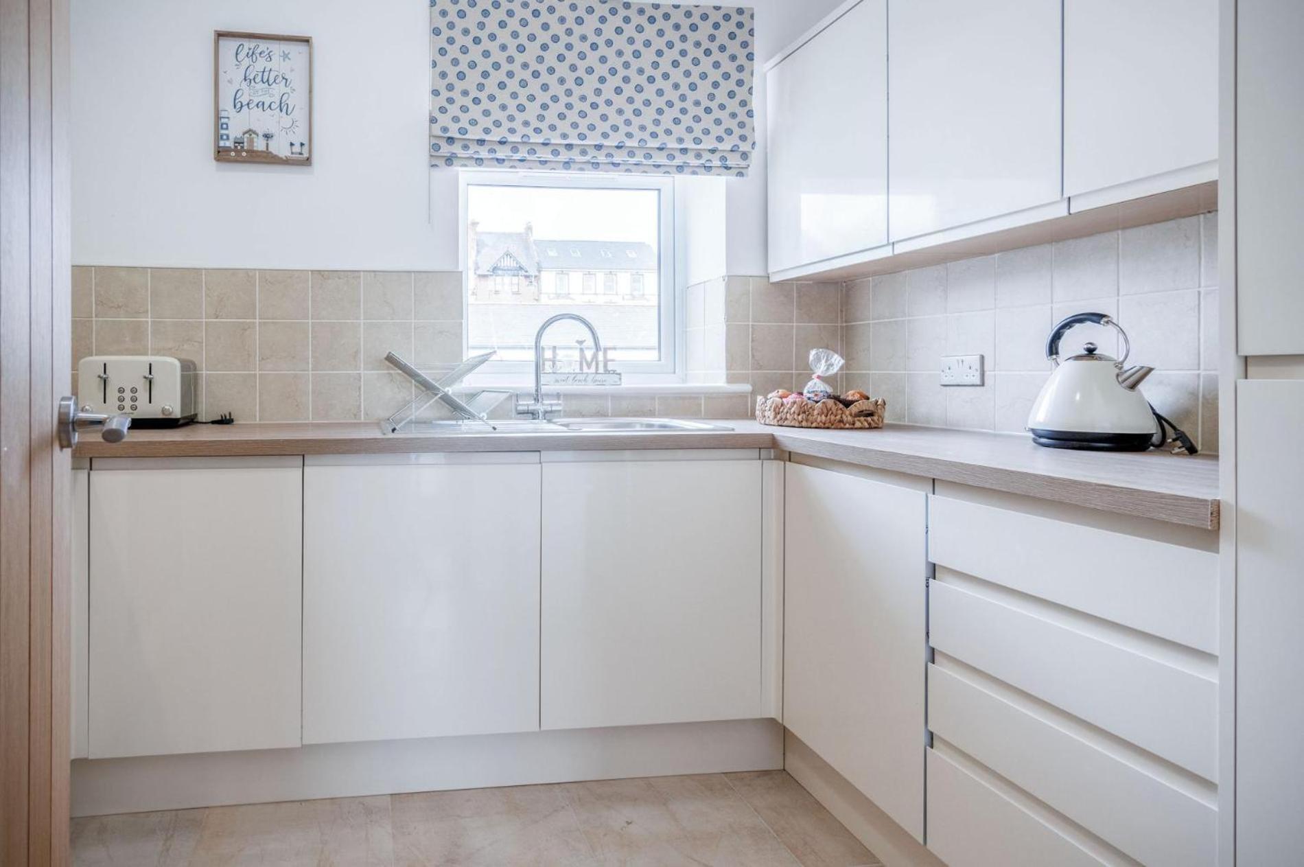 Beach Haven Hideout - 2 Bedroom - Milford Haven Εξωτερικό φωτογραφία