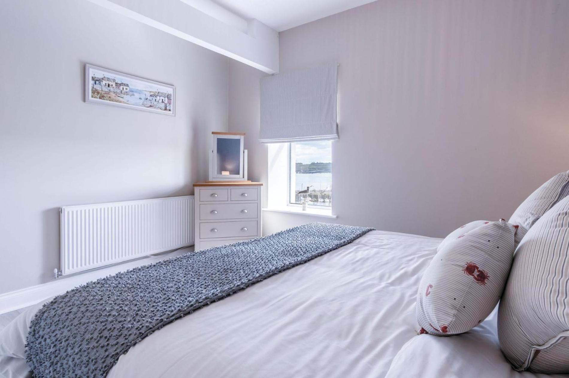 Beach Haven Hideout - 2 Bedroom - Milford Haven Εξωτερικό φωτογραφία