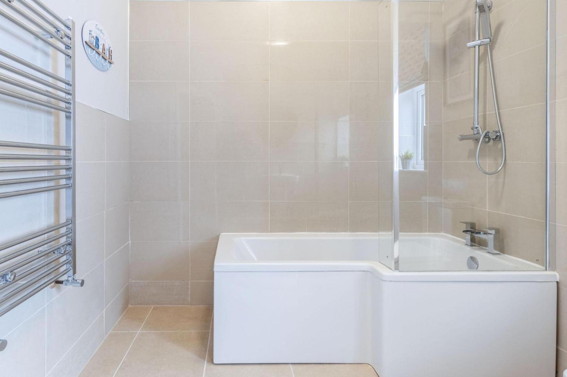 Beach Haven Hideout - 2 Bedroom - Milford Haven Εξωτερικό φωτογραφία