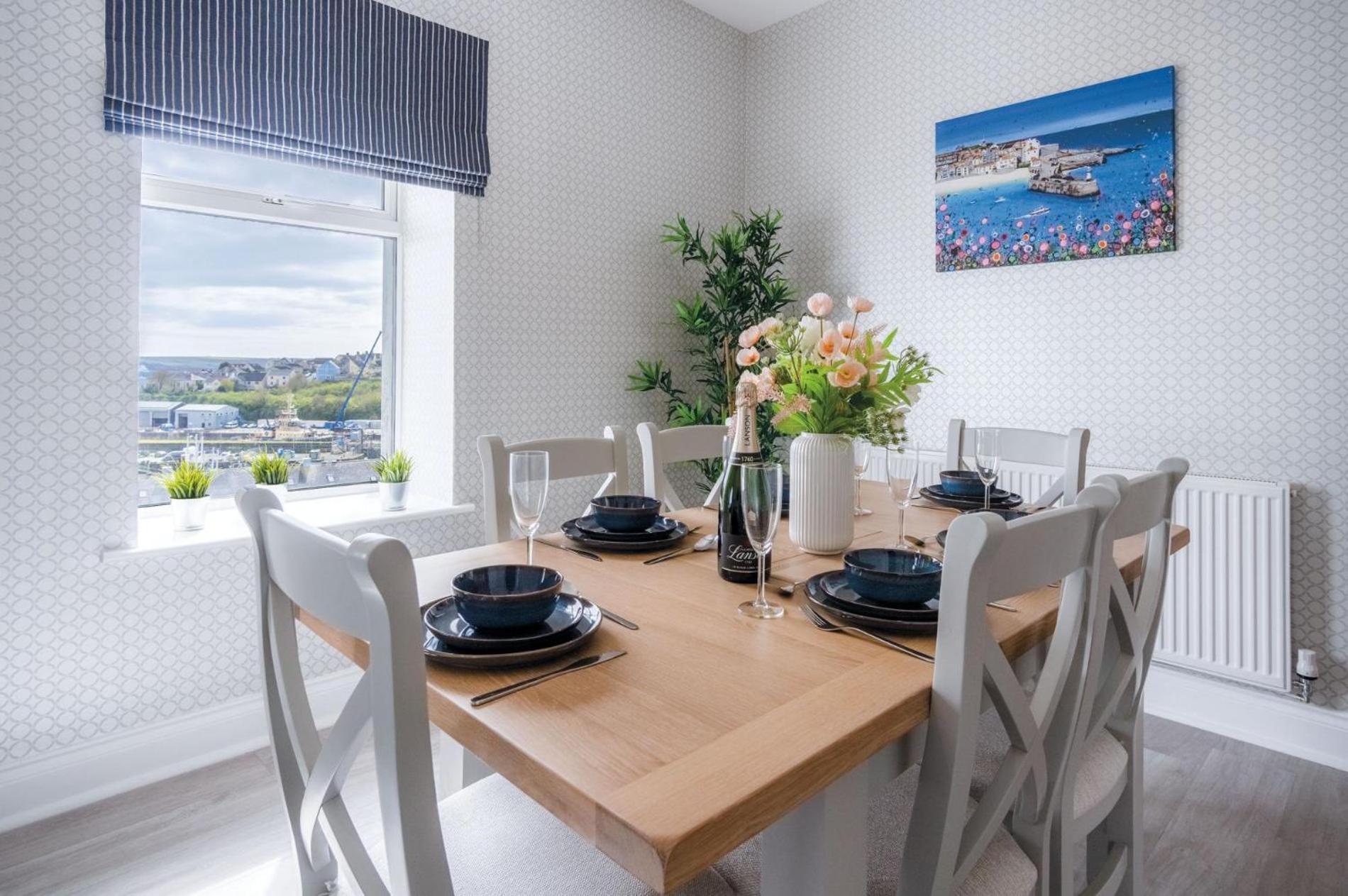 Beach Haven Hideout - 2 Bedroom - Milford Haven Εξωτερικό φωτογραφία