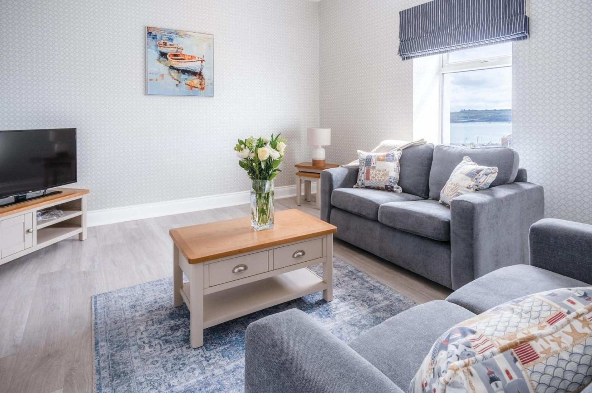 Beach Haven Hideout - 2 Bedroom - Milford Haven Εξωτερικό φωτογραφία