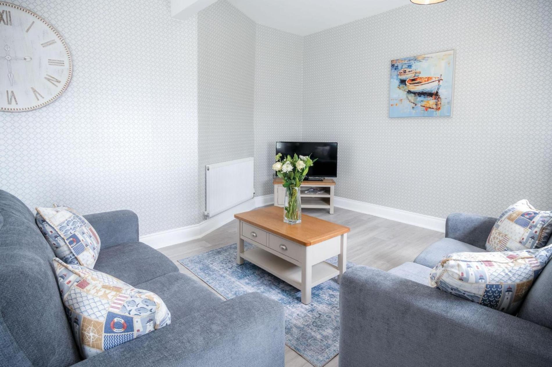 Beach Haven Hideout - 2 Bedroom - Milford Haven Εξωτερικό φωτογραφία